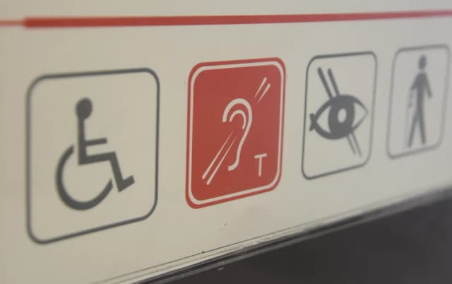 Symbole na legitymacji osoby niepełnosprawnej: dokładne wyjaśnienie znaczeń Symbole na legitymacji osoby niepełnosprawnej: dokładne wyjaśnienie znaczeń
